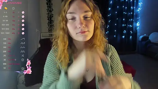 Snapshot of ReddHotPipper chatting on February 2025 01:09:02 AM ReddHotPipper online show from February 2025 01:09:02 AM