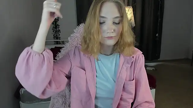 Snapshot of ReddHotPipper chatting on September 2025 02:33:02 AM ReddHotPipper online show from September 2025 02:33:02 AM