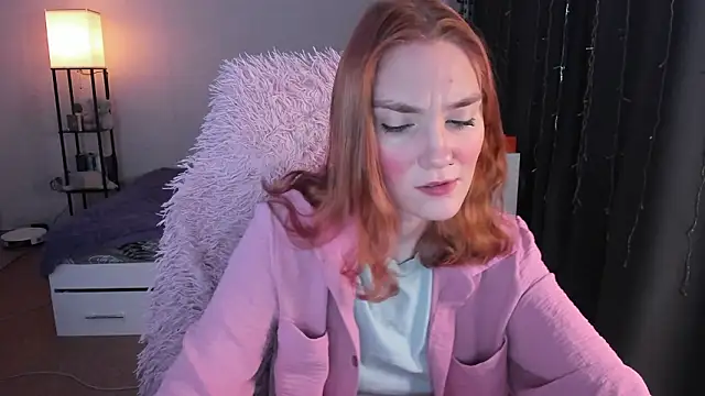 ReddHotPipper online show from February 2026 03:27:01 AM