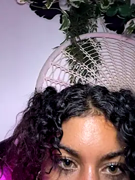 Snapshot of AlyssaHottv_ chatting on December 2025 12:20:02 AM AlyssaHottv online show from December 2025 12:20:02 AM