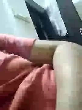 Snapshot of Happyman300 chatting on February 2025 08:13:01 PM Happyman300 online show from February 2025 08:13:01 PM