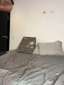 Snapshot of Drogamma chatting on November 2025 12:22:01 AM Drogamma online show from November 2025 12:22:01 AM