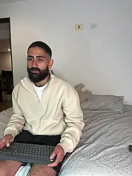 Snapshot of Drogamma chatting on November 2025 12:10:02 AM Drogamma online show from November 2025 12:10:02 AM