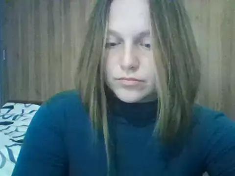 Evasapples online show from February 2025 05:18:02 PM