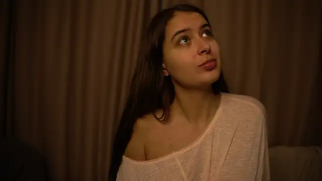 Snapshot of elisa_moon chatting on November 2025 11:57:02 AM elisa moon online show from November 2025 11:57:02 AM