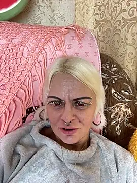 Snapshot of Gardener_of_Illusions chatting on February 2025 02:01:02 AM Gardener of Illusions online show from February 2025 02:01:02 AM