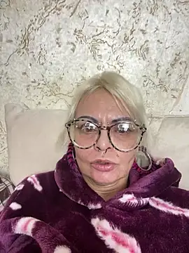 Snapshot of Gardener_of_Illusions chatting on February 2025 03:31:02 AM Gardener of Illusions online show from February 2025 03:31:02 AM