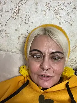 Snapshot of Gardener_of_Illusions chatting on March 2025 07:02:01 PM Gardener of Illusions online show from March 2025 07:02:01 PM