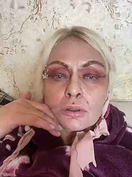 Snapshot of Gardener_of_Illusions chatting on September 2025 02:38:02 AM Gardener of Illusions online show from September 2025 02:38:02 AM