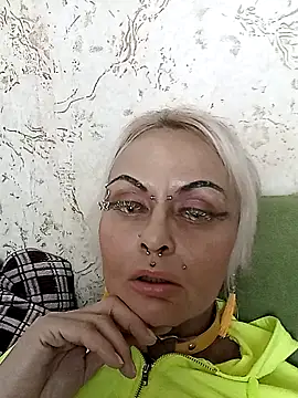 Snapshot of Gardener_of_Illusions chatting on October 2025 06:52:02 PM Gardener of Illusions online show from October 2025 06:52:02 PM