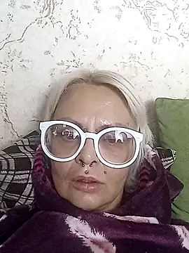 Snapshot of Gardener_of_Illusions chatting on November 2025 07:08:02 AM Gardener of Illusions online show from November 2025 07:08:02 AM