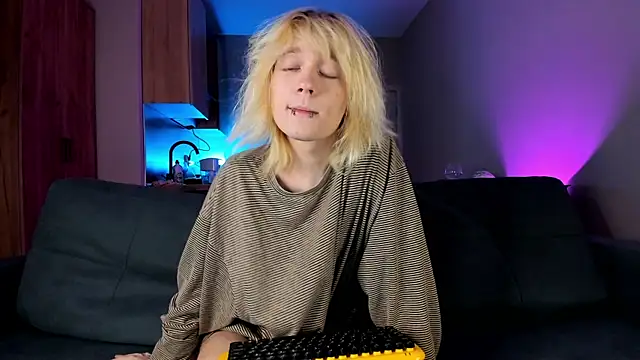 Snapshot of Gregory_Byyrd chatting on December 2024 07:10:01 PM Gregory Byyrd online show from December 2024 07:10:01 PM