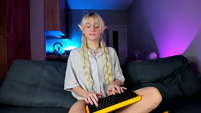 Snapshot of Gregory_Byyrd chatting on December 2024 07:11:02 PM Gregory Byyrd online show from December 2024 07:11:02 PM