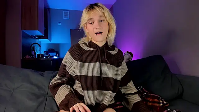 Snapshot of Gregory_Byyrd chatting on December 2024 09:41:02 PM Gregory Byyrd online show from December 2024 09:41:02 PM