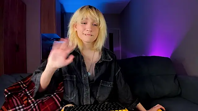 Snapshot of Gregory_Byyrd chatting on January 2025 07:51:02 PM Gregory Byyrd online show from January 2025 07:51:02 PM