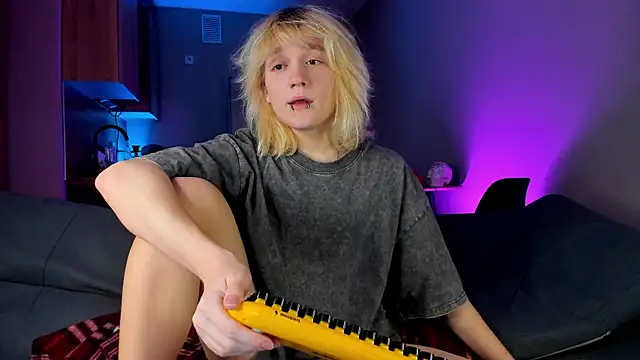 Snapshot of Gregory_Byyrd chatting on January 2025 12:42:02 PM Gregory Byyrd online show from January 2025 12:42:02 PM