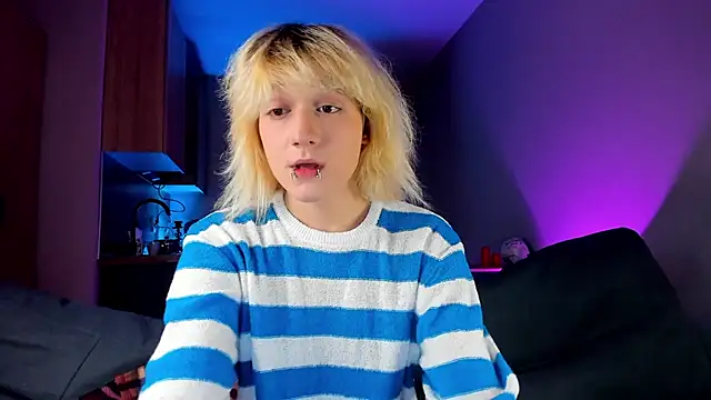 Snapshot of Gregory_Byyrd chatting on January 2025 07:13:02 PM Gregory Byyrd online show from January 2025 07:13:02 PM