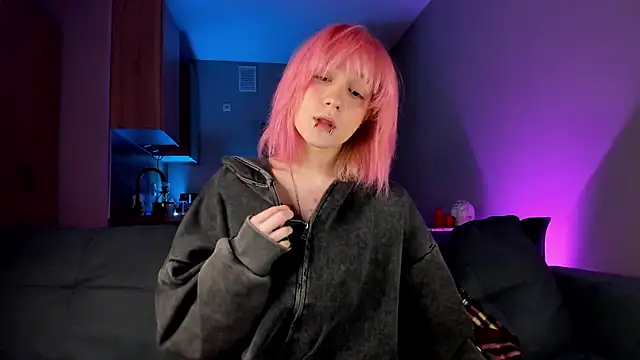 Snapshot of Gregory_Byyrd chatting on January 2025 08:46:02 PM Gregory Byyrd online show from January 2025 08:46:02 PM