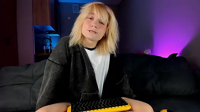 Snapshot of Gregory_Byyrd chatting on January 2025 08:29:01 PM Gregory Byyrd online show from January 2025 08:29:01 PM