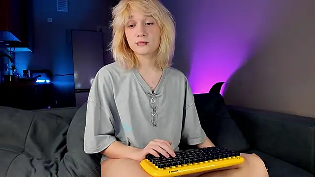 Snapshot of Gregory_Byyrd chatting on January 2025 07:18:01 PM Gregory Byyrd online show from January 2025 07:18:01 PM