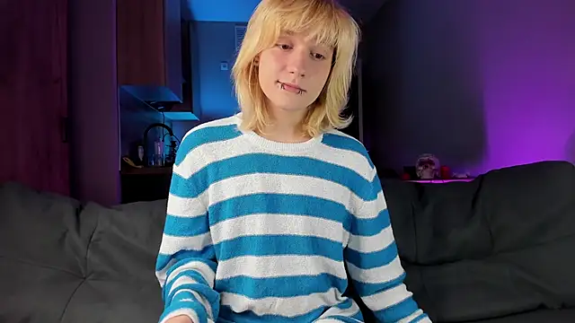 Snapshot of Gregory_Byyrd chatting on March 2025 07:42:02 PM Gregory Byyrd online show from March 2025 07:42:02 PM