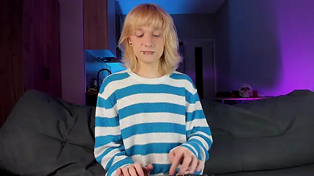 Snapshot of Gregory_Byyrd chatting on March 2025 07:36:01 PM Gregory Byyrd online show from March 2025 07:36:01 PM