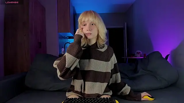 Snapshot of Gregory_Byyrd chatting on March 2025 07:06:02 PM Gregory Byyrd online show from March 2025 07:06:02 PM