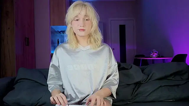 Snapshot of Gregory_Byyrd chatting on September 2025 08:44:01 PM Gregory Byyrd online show from September 2025 08:44:01 PM