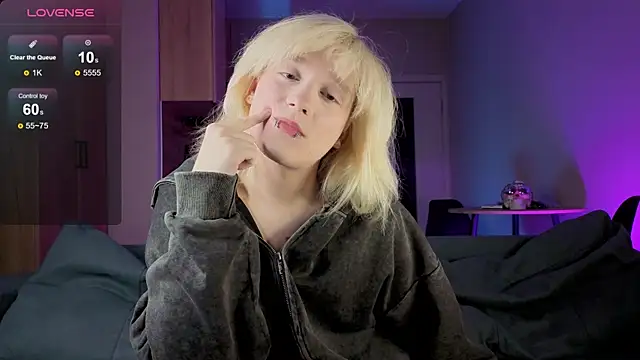 Snapshot of Gregory_Byyrd chatting on October 2025 08:18:01 PM Gregory Byyrd online show from October 2025 08:18:01 PM