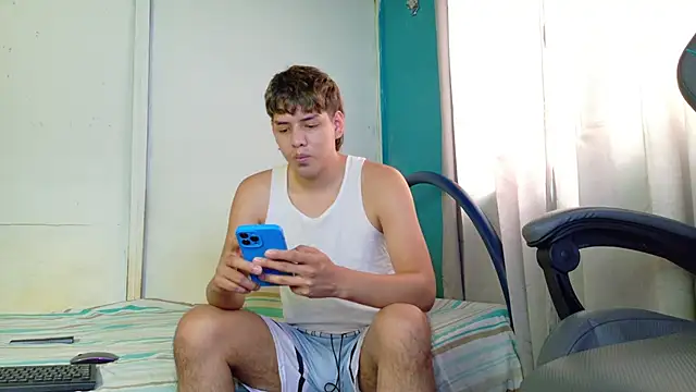 Snapshot of zackmontieel chatting on December 2025 02:59:02 PM zackmontieel online show from December 2025 02:59:02 PM