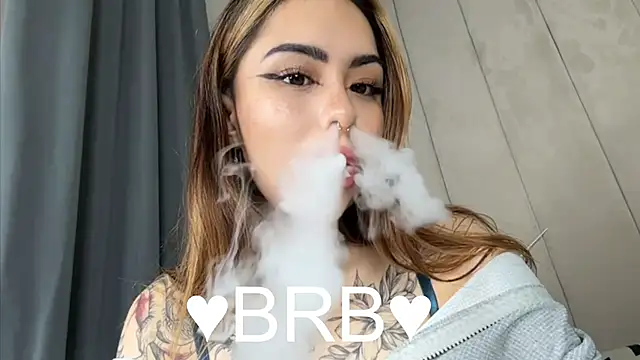 Snapshot of baby__kim chatting on October 2025 08:09:02 PM baby kim online show from October 2025 08:09:02 PM