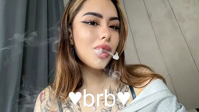 Snapshot of baby__kim chatting on October 2025 05:13:01 AM baby kim online show from October 2025 05:13:01 AM