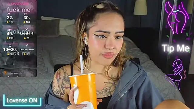 Snapshot of baby__kim chatting on November 2025 08:19:02 PM baby kim online show from November 2025 08:19:02 PM