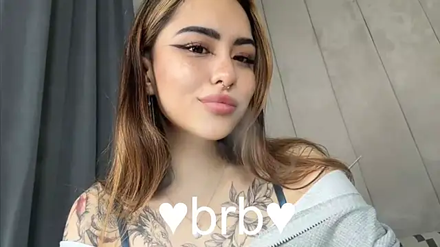 Snapshot of baby__kim chatting on November 2025 07:14:01 PM baby kim online show from November 2025 07:14:01 PM