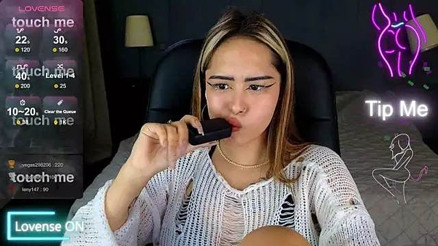 Snapshot of baby__kim chatting on November 2025 08:03:02 AM baby kim online show from November 2025 08:03:02 AM