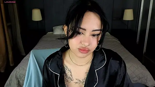 Snapshot of baby__kim chatting on December 2025 08:04:02 PM baby kim online show from December 2025 08:04:02 PM