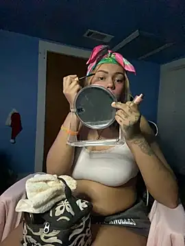 Snapshot of y0urlilgf chatting on December 2024 11:13:02 PM y0urlilgf online show from December 2024 11:13:02 PM