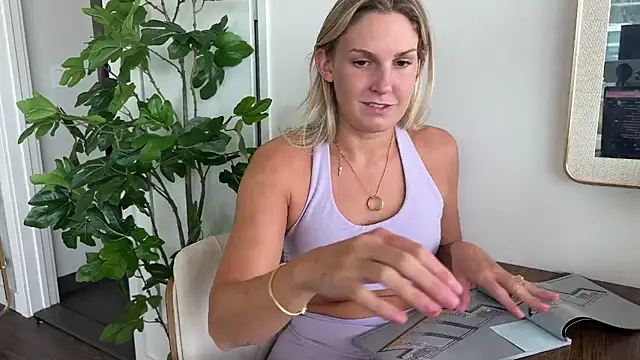 Graciemae baexx online show from September 2025 05:13:01 PM