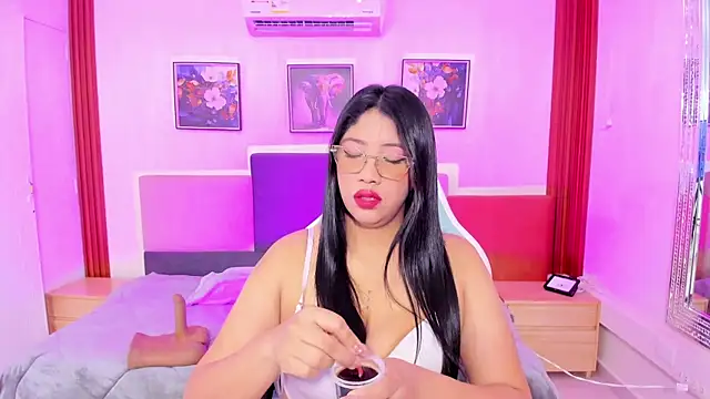 estrella bigboobs14 online show from December 2025 10:31:01 AM