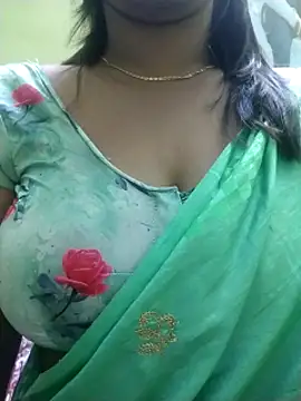 Snapshot of Sexy-Shalinii chatting on January 2025 01:17:01 PM Sexy-Shalinii online show from January 2025 01:17:01 PM