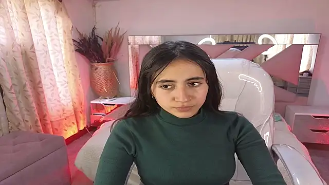 Mia Fischer online show from December 2025 07:29:02 PM