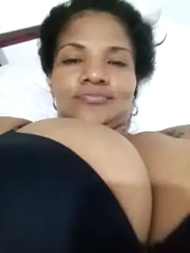 Snapshot of alejandraboobs07 chatting on December 2024 03:41:01 AM alejandraboobs07 online show from December 2024 03:41:01 AM