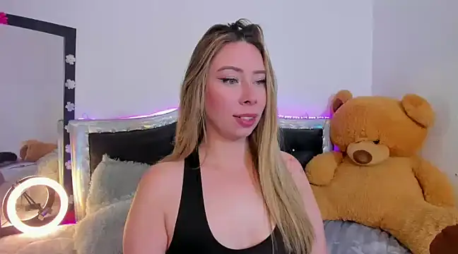 JanneKim online show from February 2025 08:22:01 PM