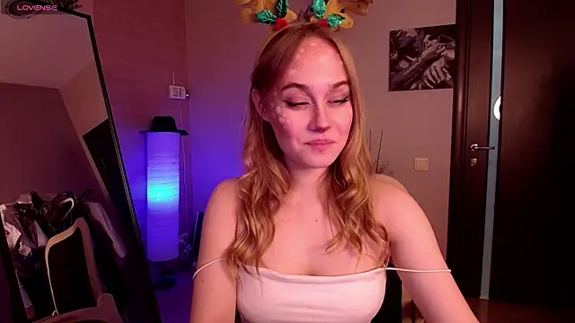 Snapshot of LianaBright chatting on December 2024 05:26:01 AM LianaBright online show from December 2024 05:26:01 AM