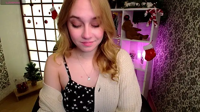 Snapshot of LianaBright chatting on January 2025 02:04:02 AM LianaBright online show from January 2025 02:04:02 AM