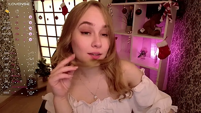 Snapshot of LianaBright chatting on January 2025 02:08:01 AM LianaBright online show from January 2025 02:08:01 AM