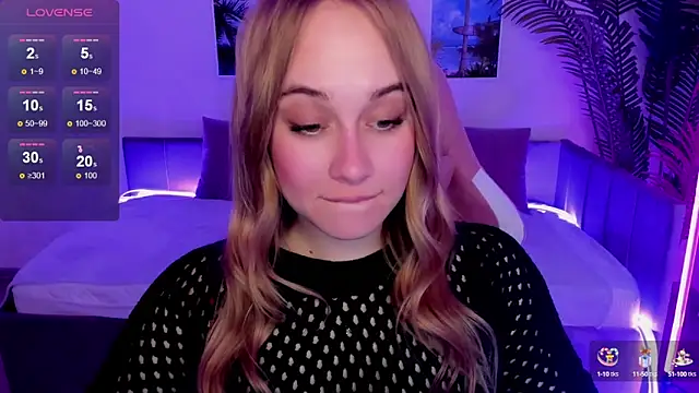 Snapshot of LianaBright chatting on March 2025 09:09:02 AM LianaBright online show from March 2025 09:09:02 AM