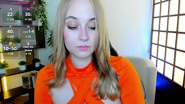LianaBright online show from June 2026 01:44:02 AM