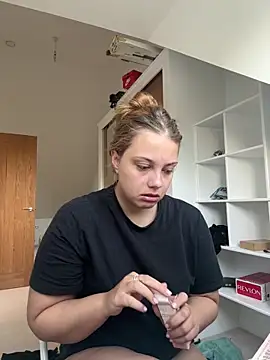 Snapshot of Krystal_Tx chatting on September 2025 07:34:02 AM Krystal Tx online show from September 2025 07:34:02 AM