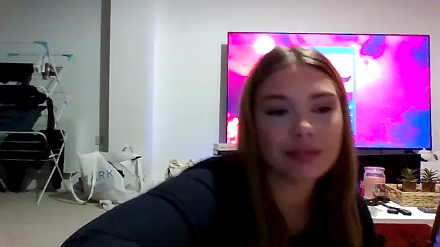 Snapshot of Krystal_Tx chatting on November 2025 06:32:01 PM Krystal Tx online show from November 2025 06:32:01 PM